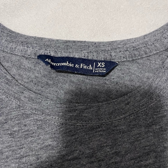 ABERCROMBIE & FITCH FLOWY CROP TOP - Picture 4 of 4